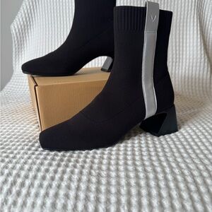 Vivaia Black and Silver Water Repellant Rafaella Boots with Sock-Like Fit 39